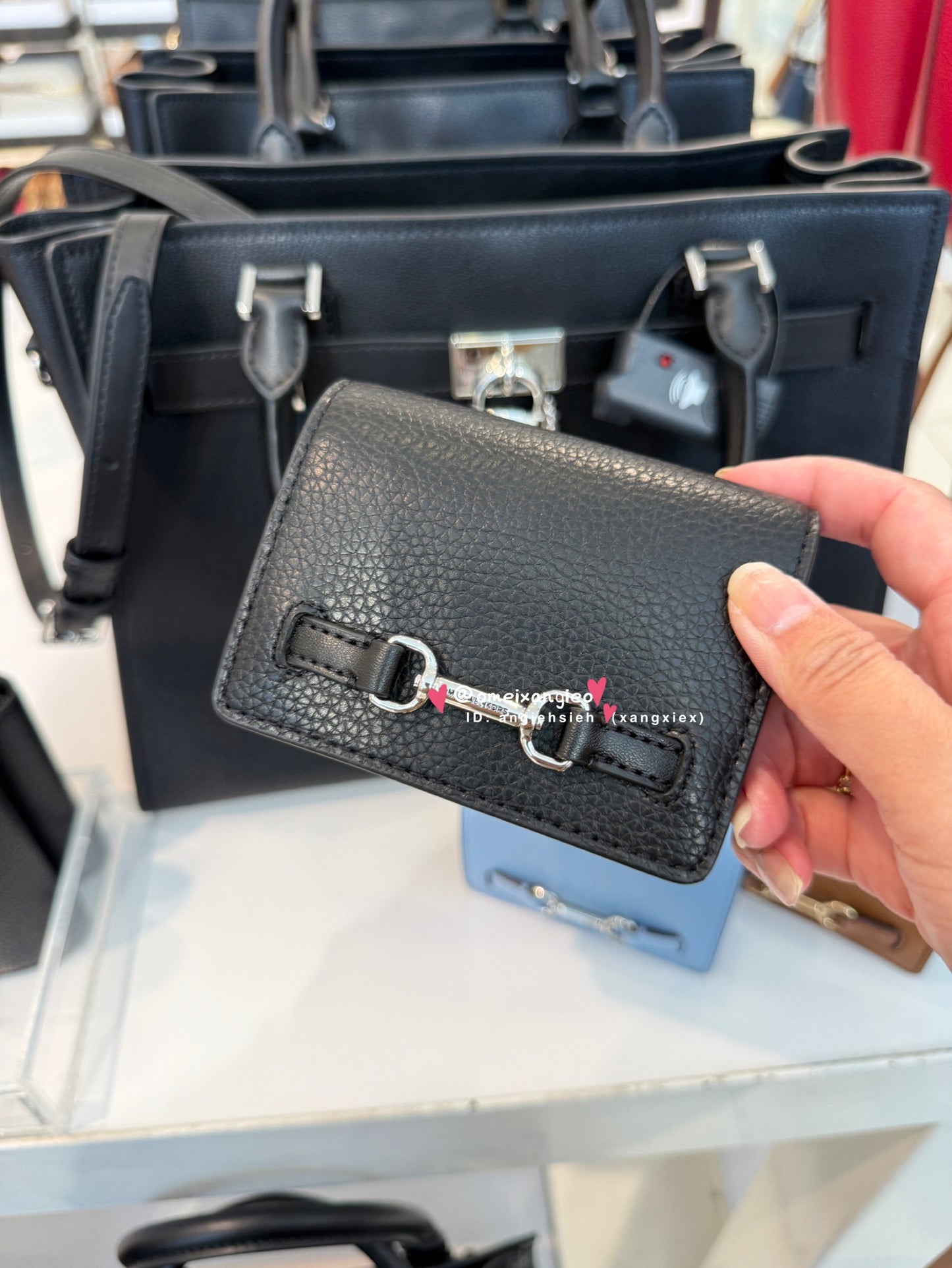 Michael KORS 鎖頭設計卡夾