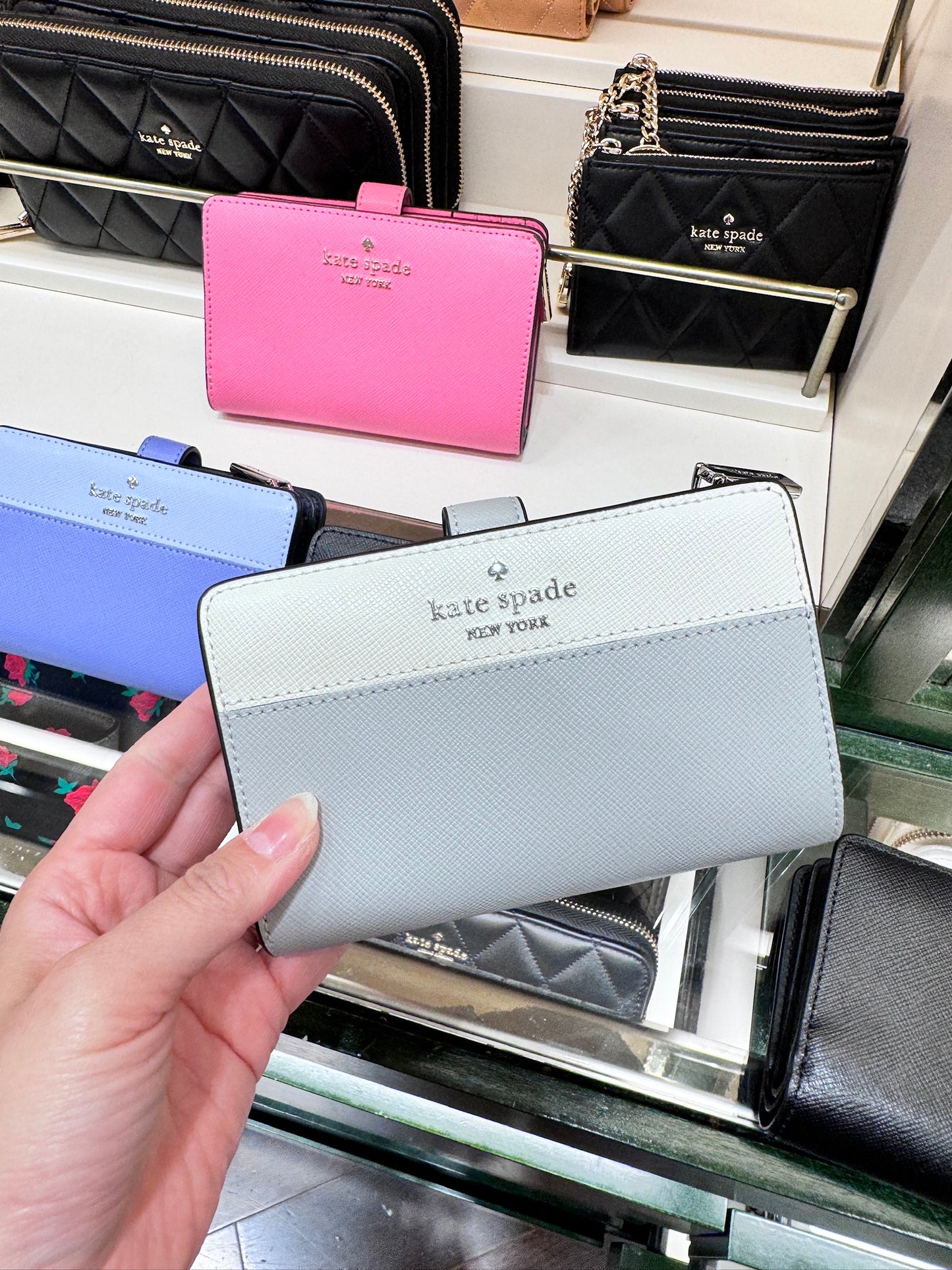 Kate Spade 防刮皮革中夾