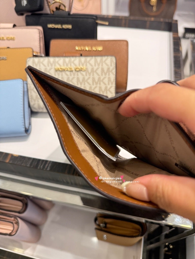 Michael Kors MK 防刮皮革中夾