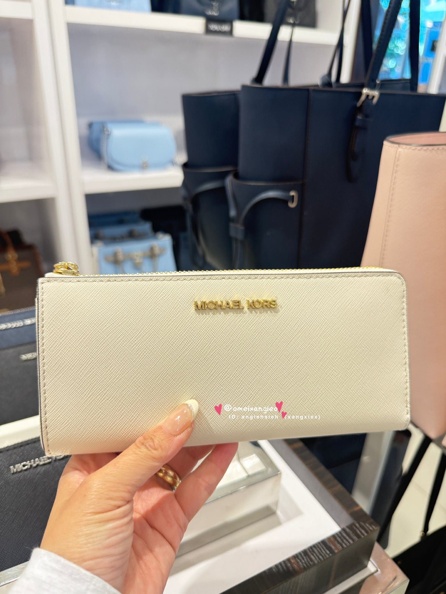 Michael Kors 防刮皮革 L拉鏈長夾