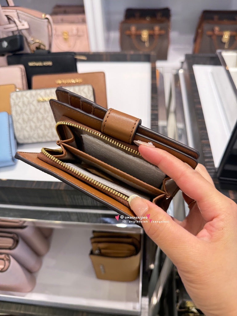 Michael Kors MK 防刮皮革中夾
