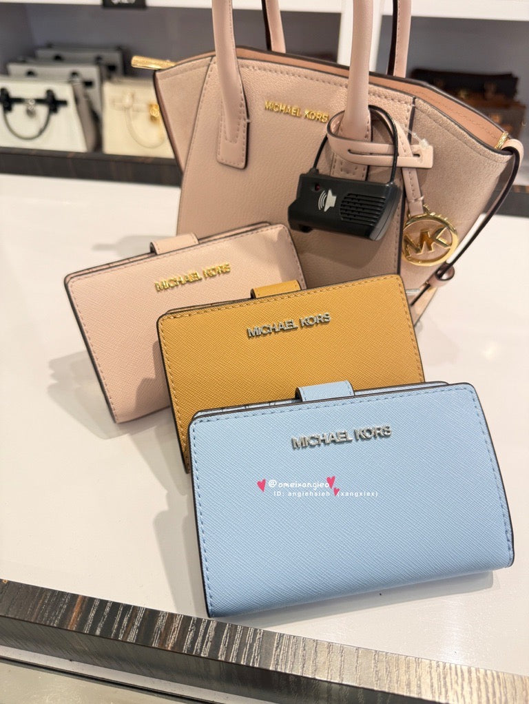 Michael Kors MK 防刮皮革中夾