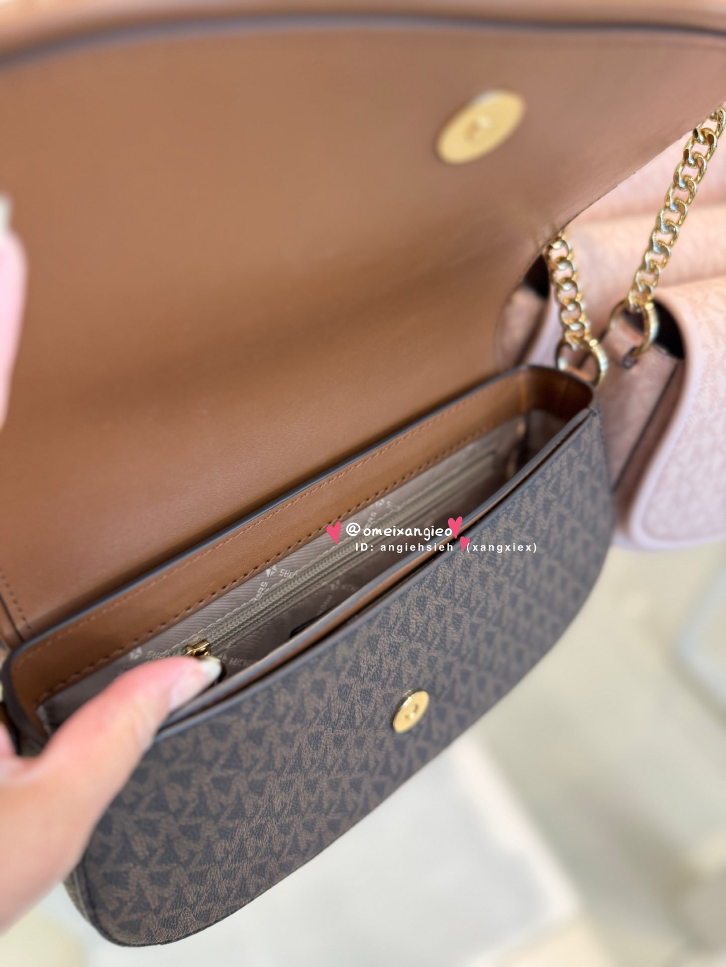 Michael KORS 鎖頭 斜背包