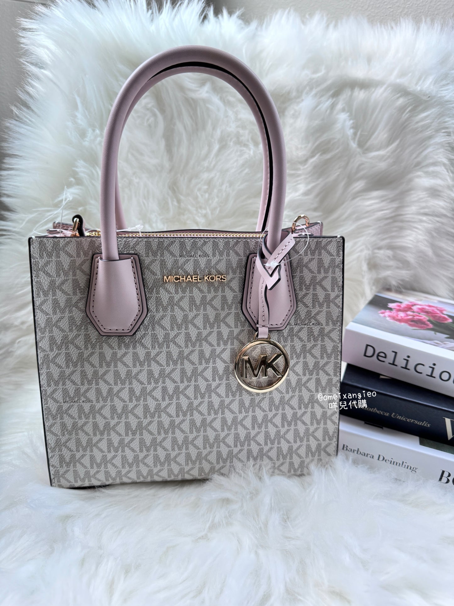 Michael Kors Mercer 三層紙袋包