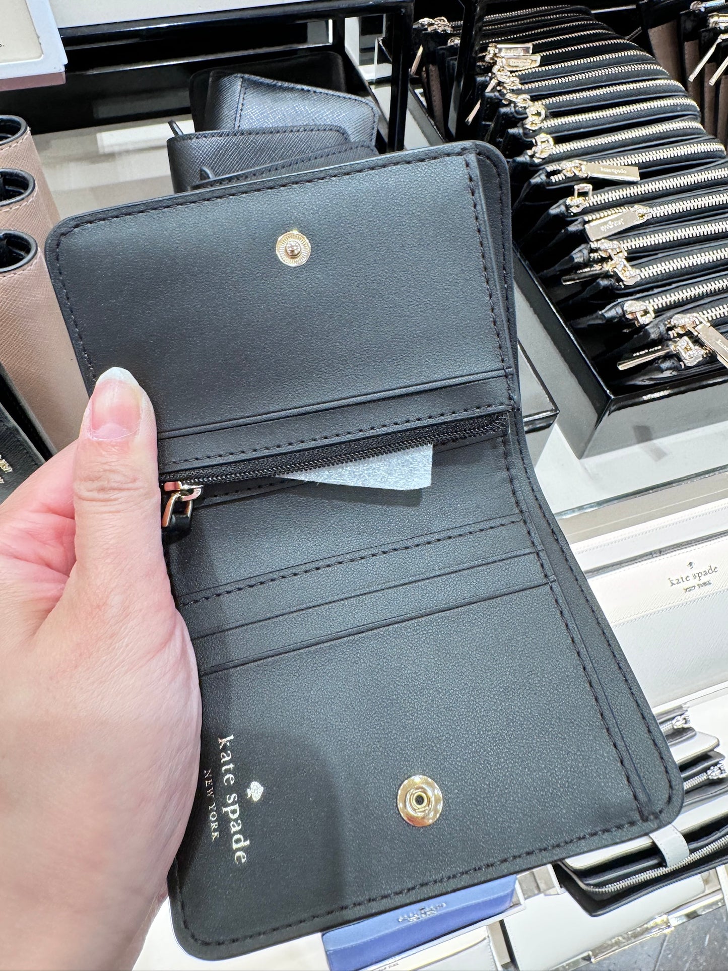 Kate Spade 防刮皮革迷你小短夾