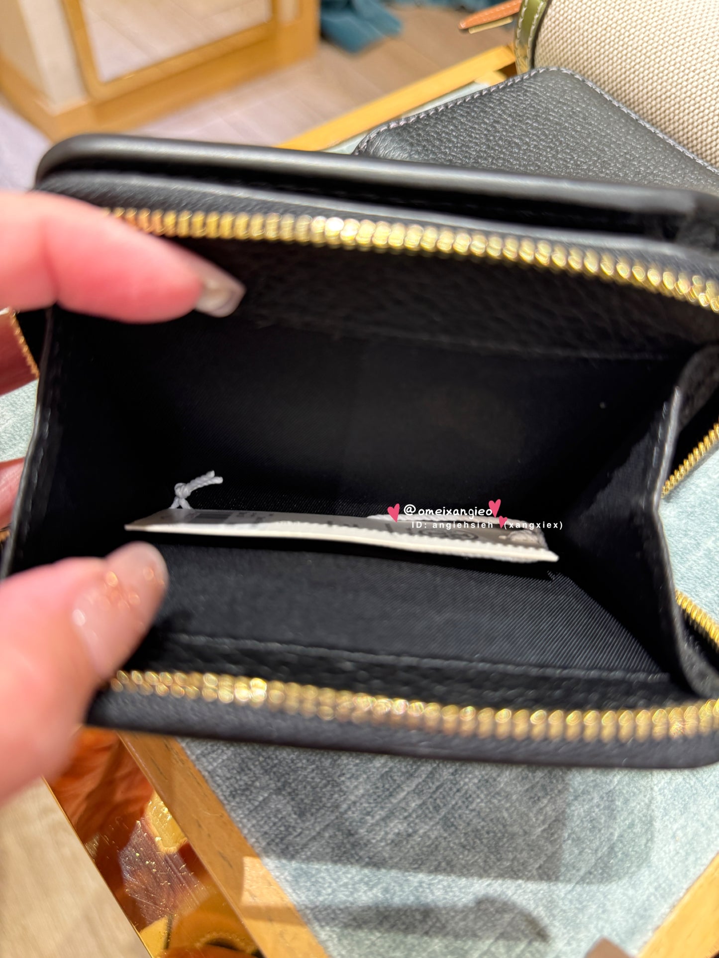 Tory Burch Thea 小短夾