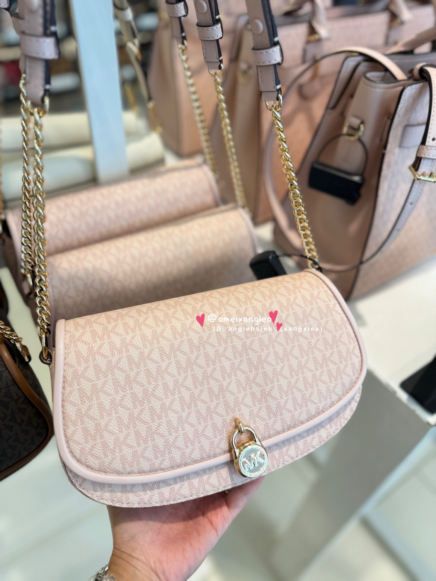 Michael KORS 鎖頭 斜背包