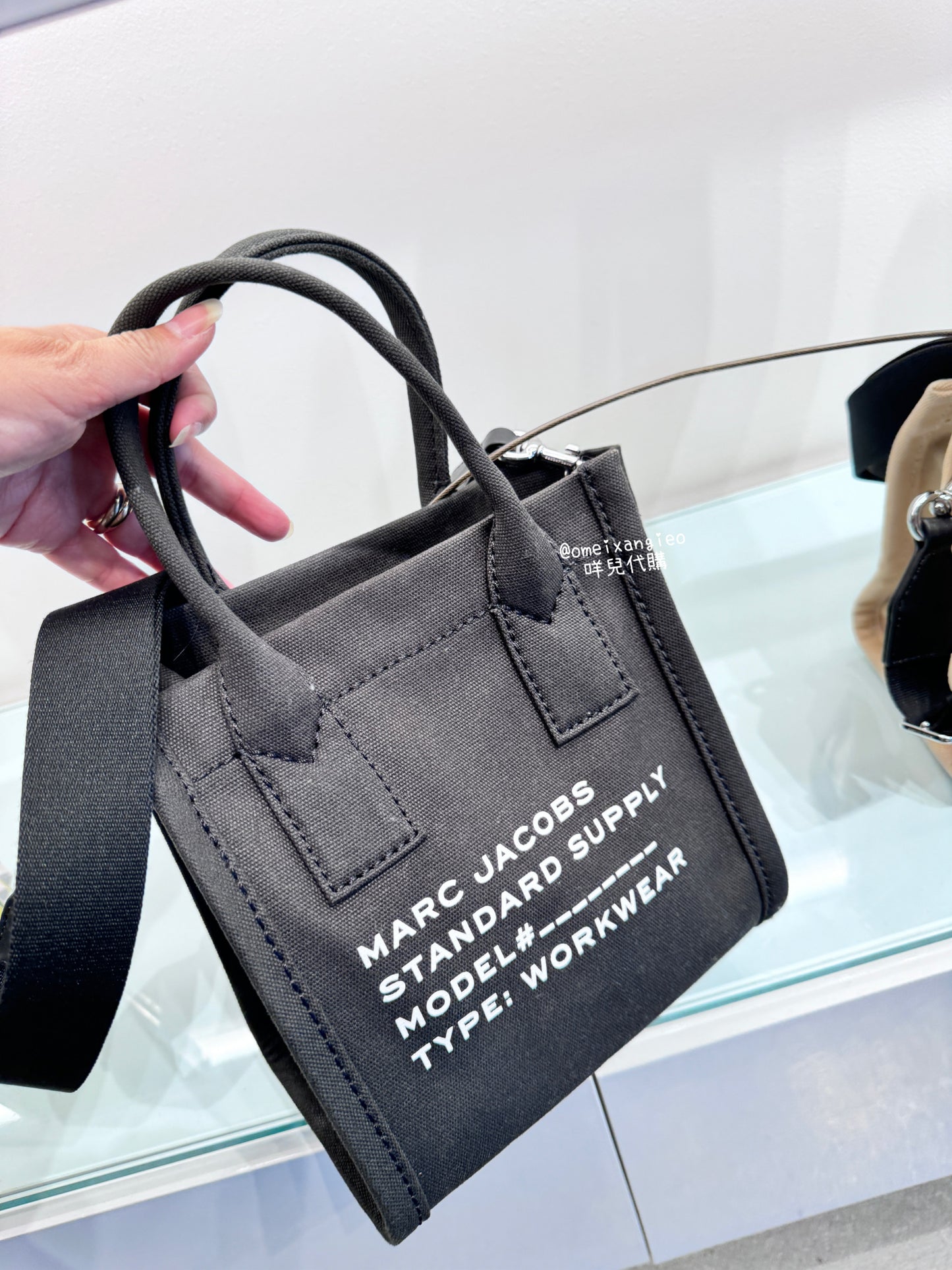 Marc Jacobs 字母 布面小紙袋包