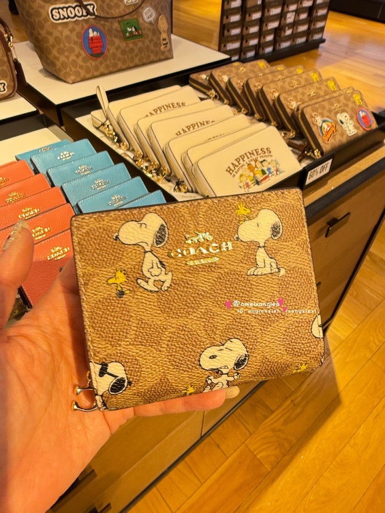 Coach x Snoopy 折疊小短夾