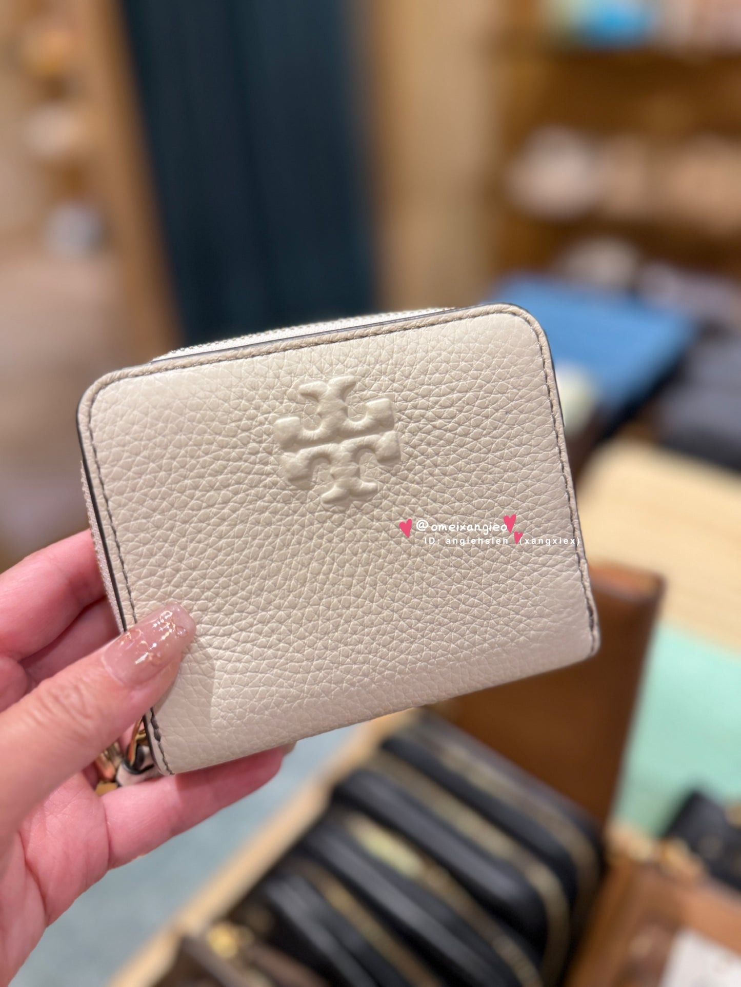 Tory Burch Thea 小短夾