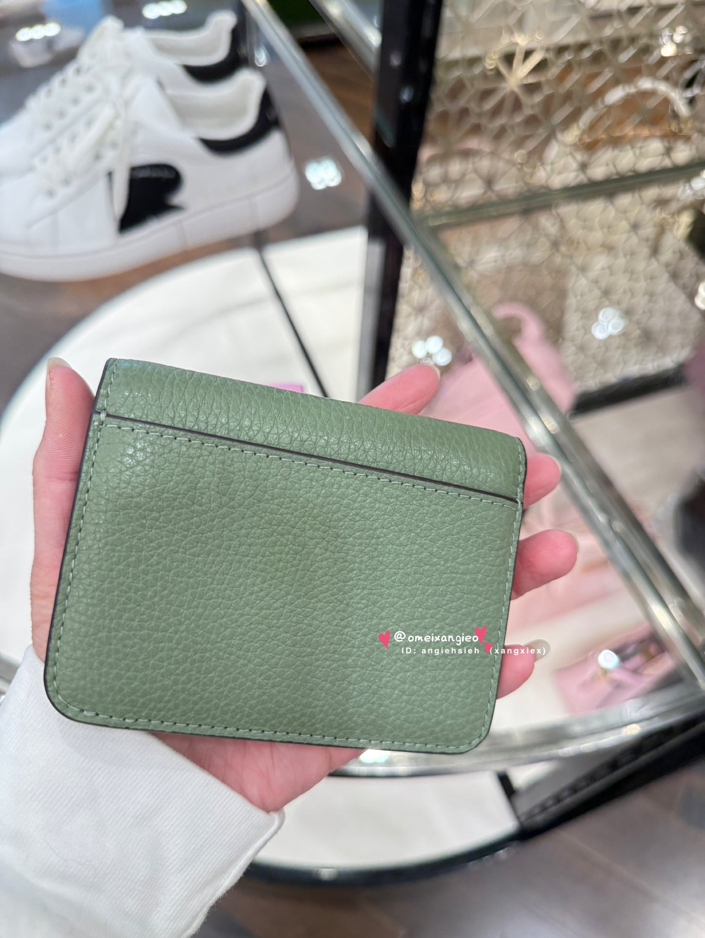 Kate Spade 荔枝皮革小短夾