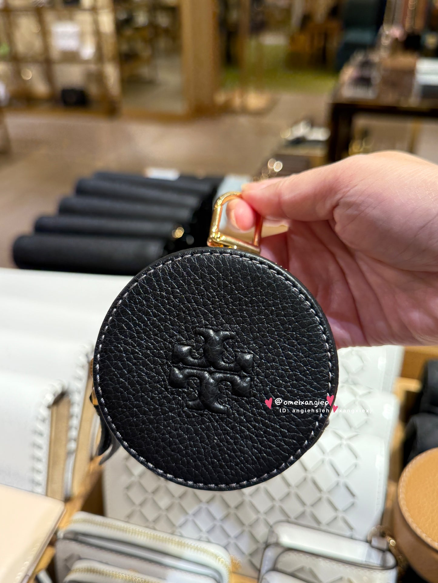 TORY BURCH 浮雕logo 圓形包包掛飾 零錢包