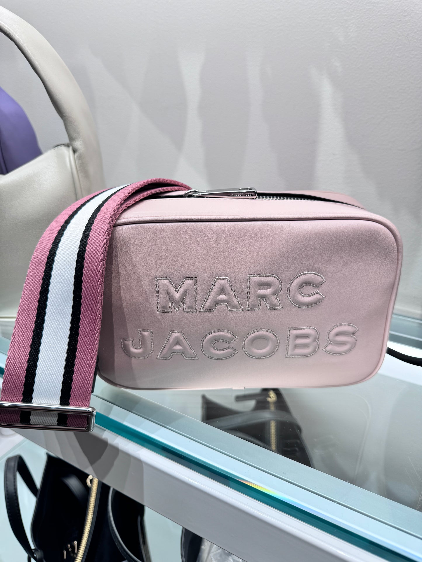 Marc Jacobs 草莓粉 相機包