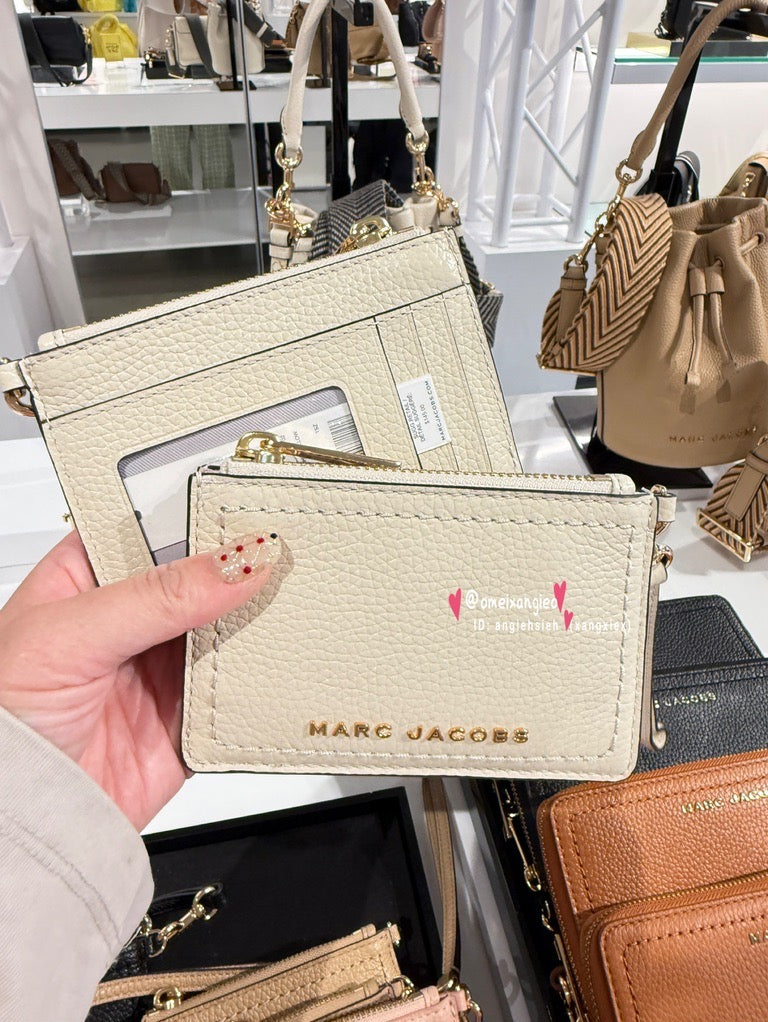 Marc Jacobs 小馬克 金屬字體 零錢包掛飾 票卡夾