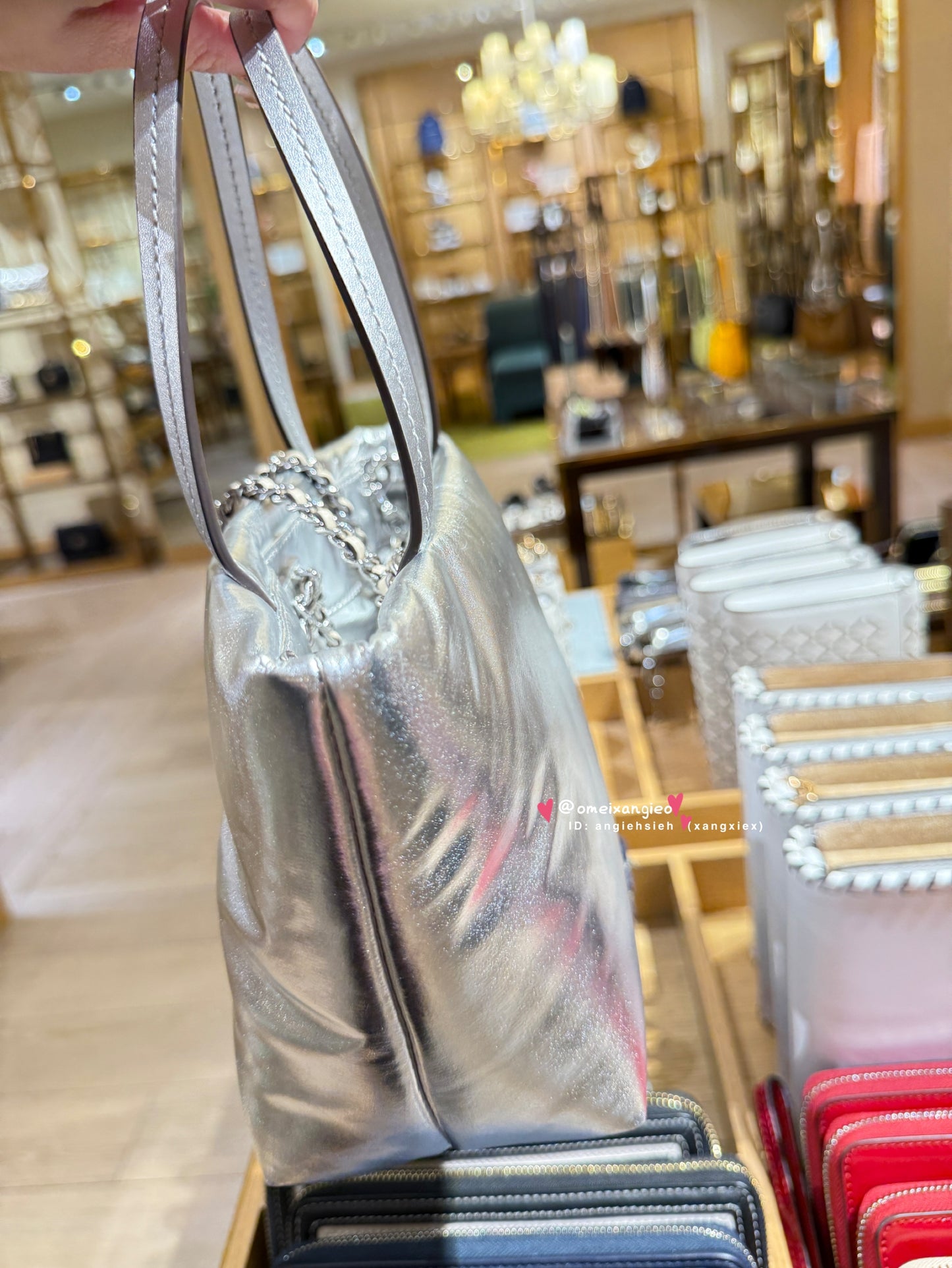 Tory Burch Britten 銀色 小托特包
