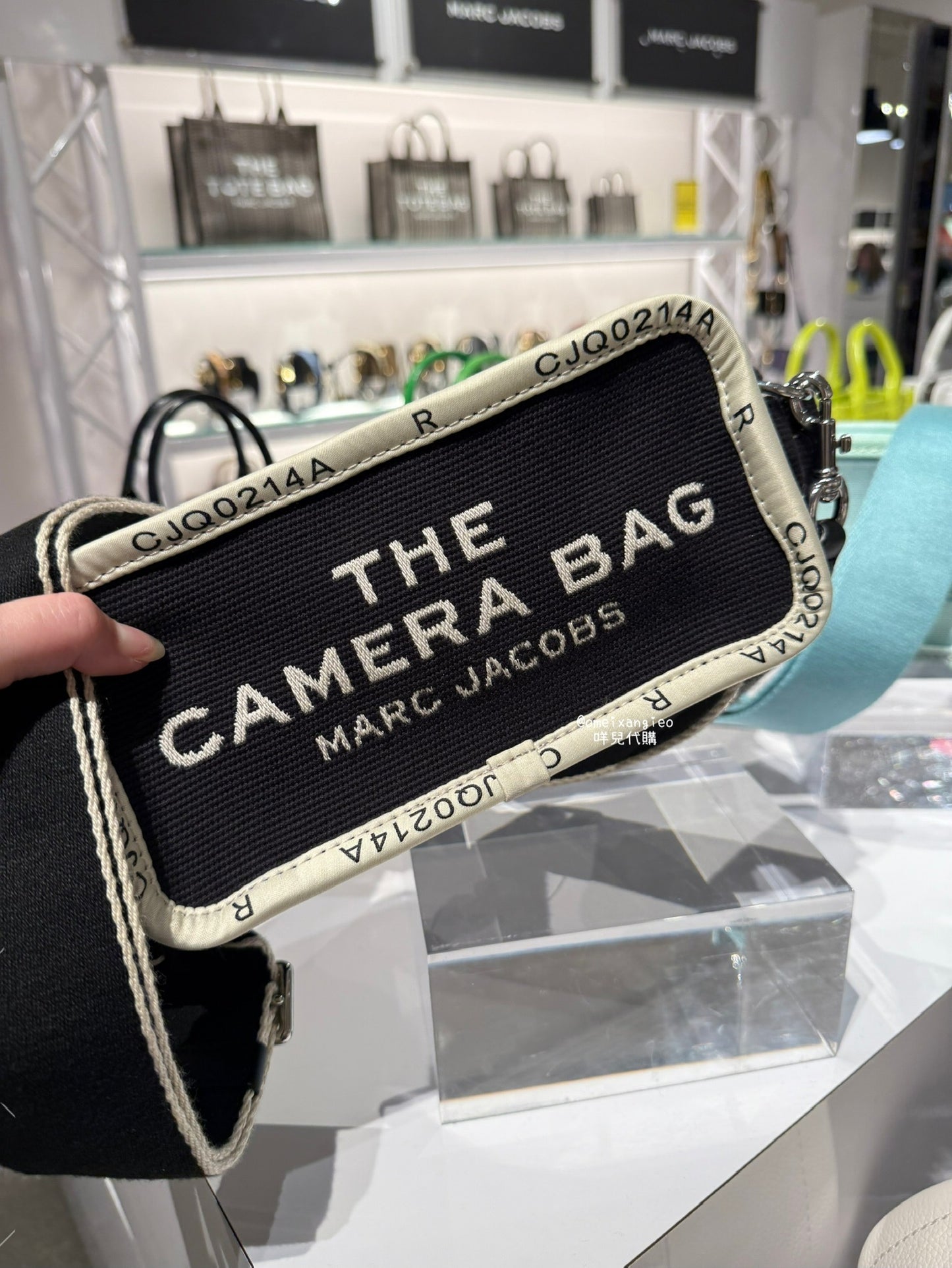 Marc Jacobs 字母 布面相機包