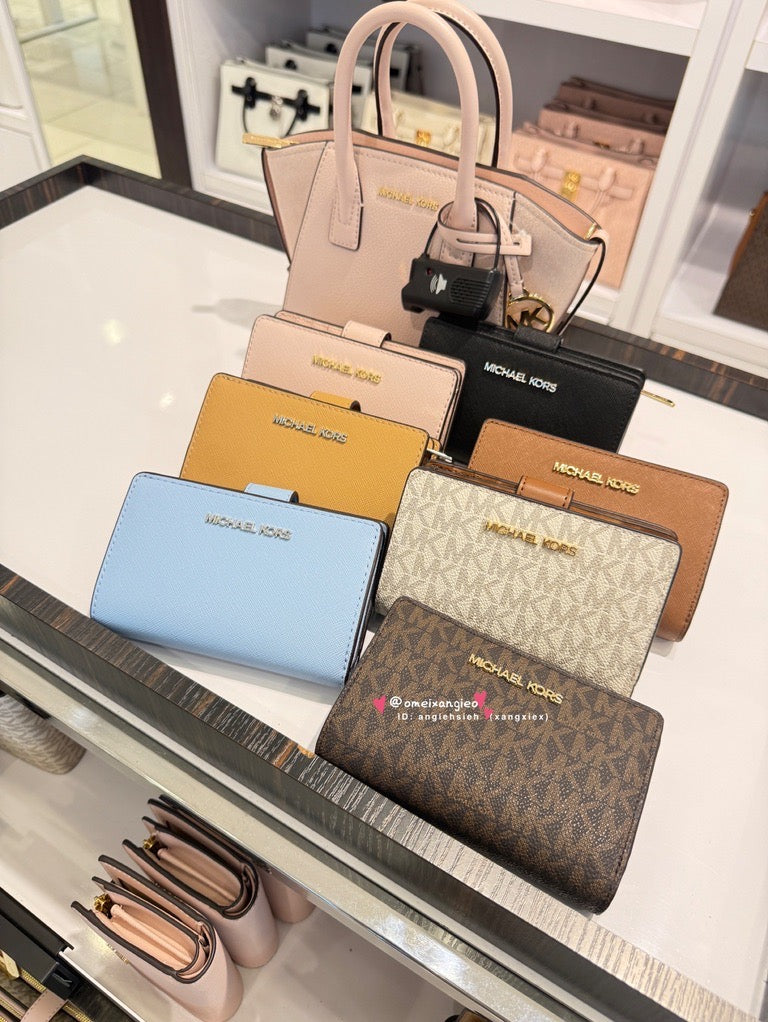 Michael Kors MK 防刮皮革中夾
