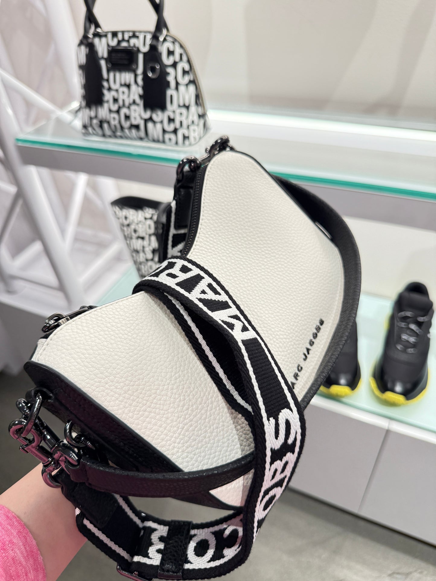 Marc Jacobs 小馬克 白色斜背包