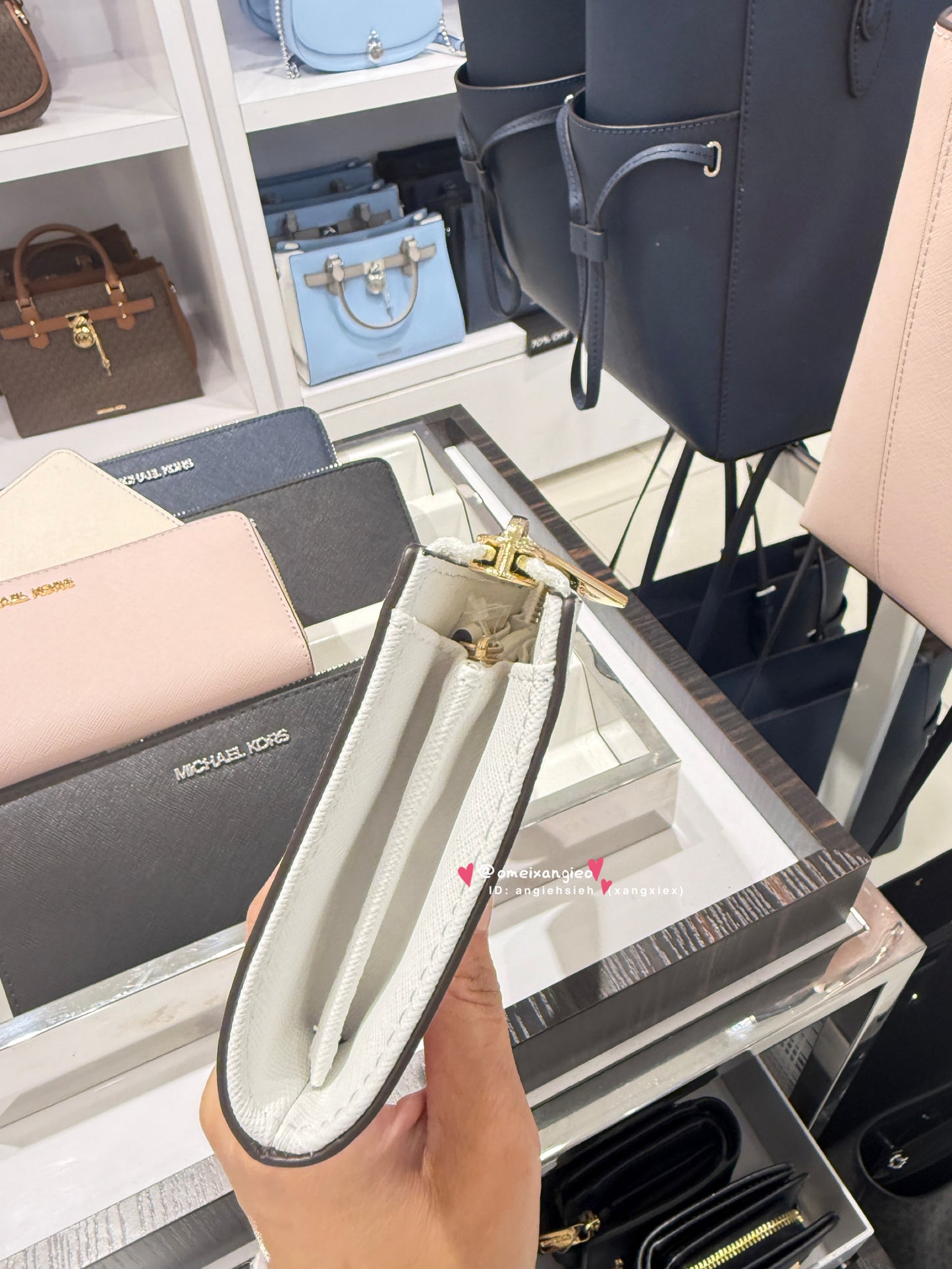 Michael Kors 防刮皮革 L拉鏈長夾