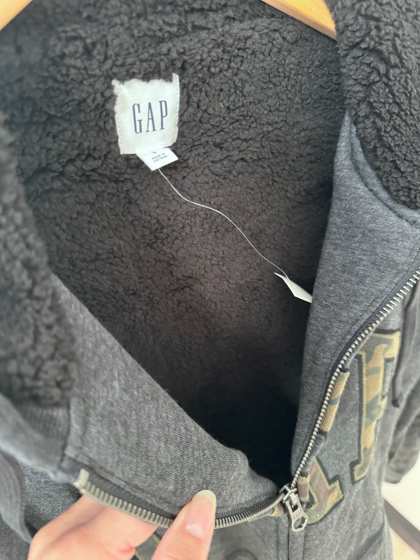 GAP 男款 迷彩字母 內裡羊羔毛 連帽外套