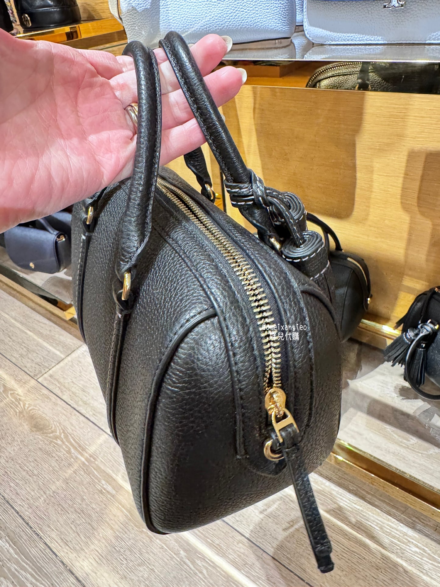 Tory Burch Thea 波士頓包