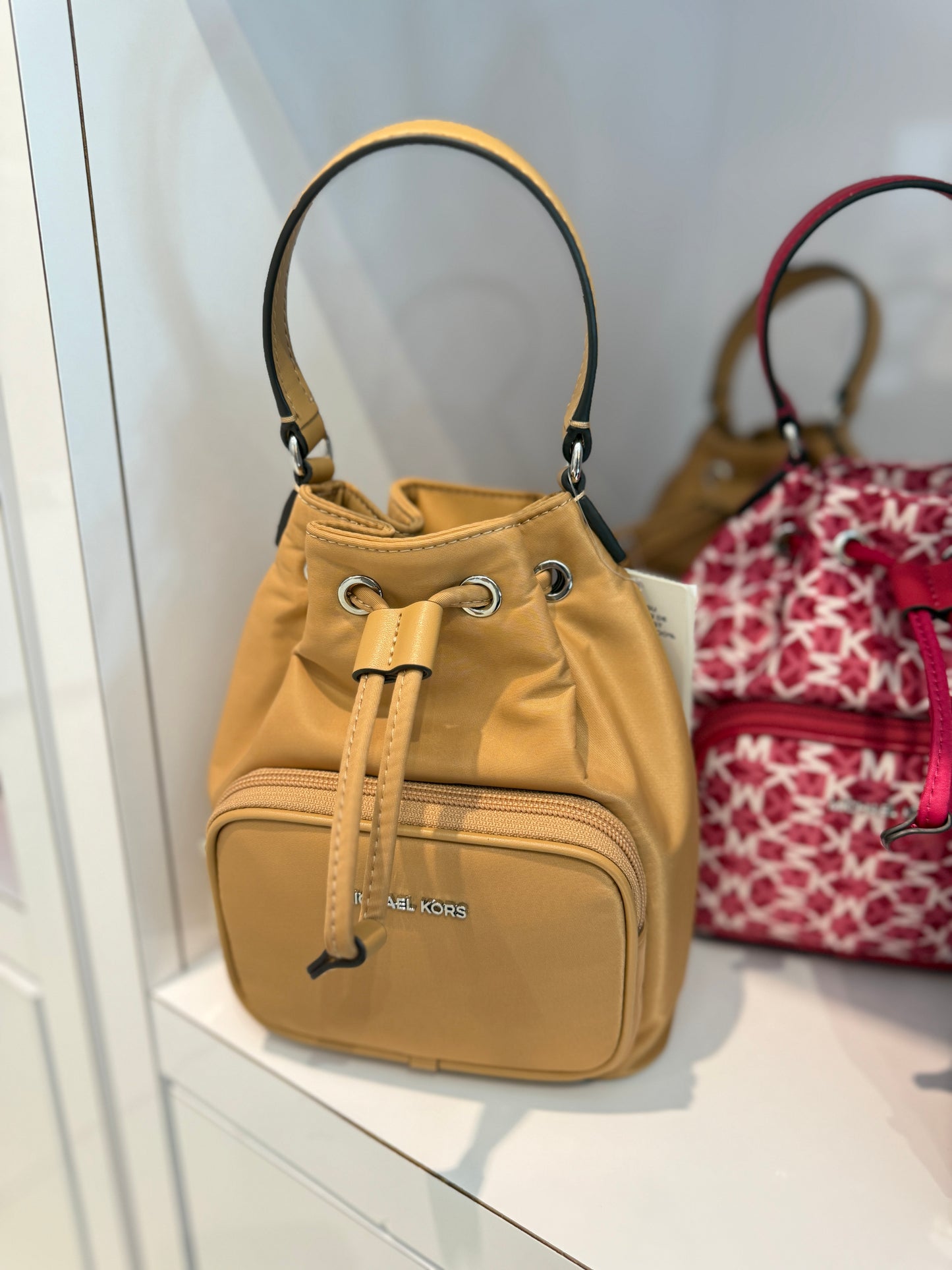 Michael KORS 尼龍水桶包