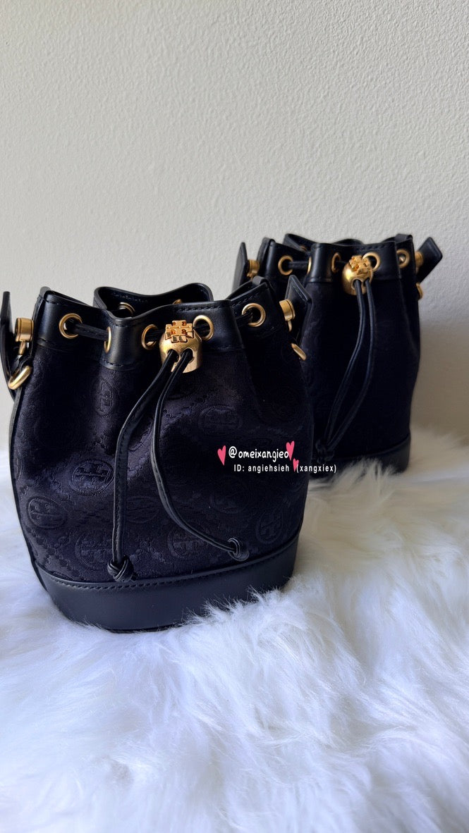 Tory Burch T Monogram Bucket Bag 專櫃款 迷你雞經典老花抽繩水桶包/斜背包 （黑)