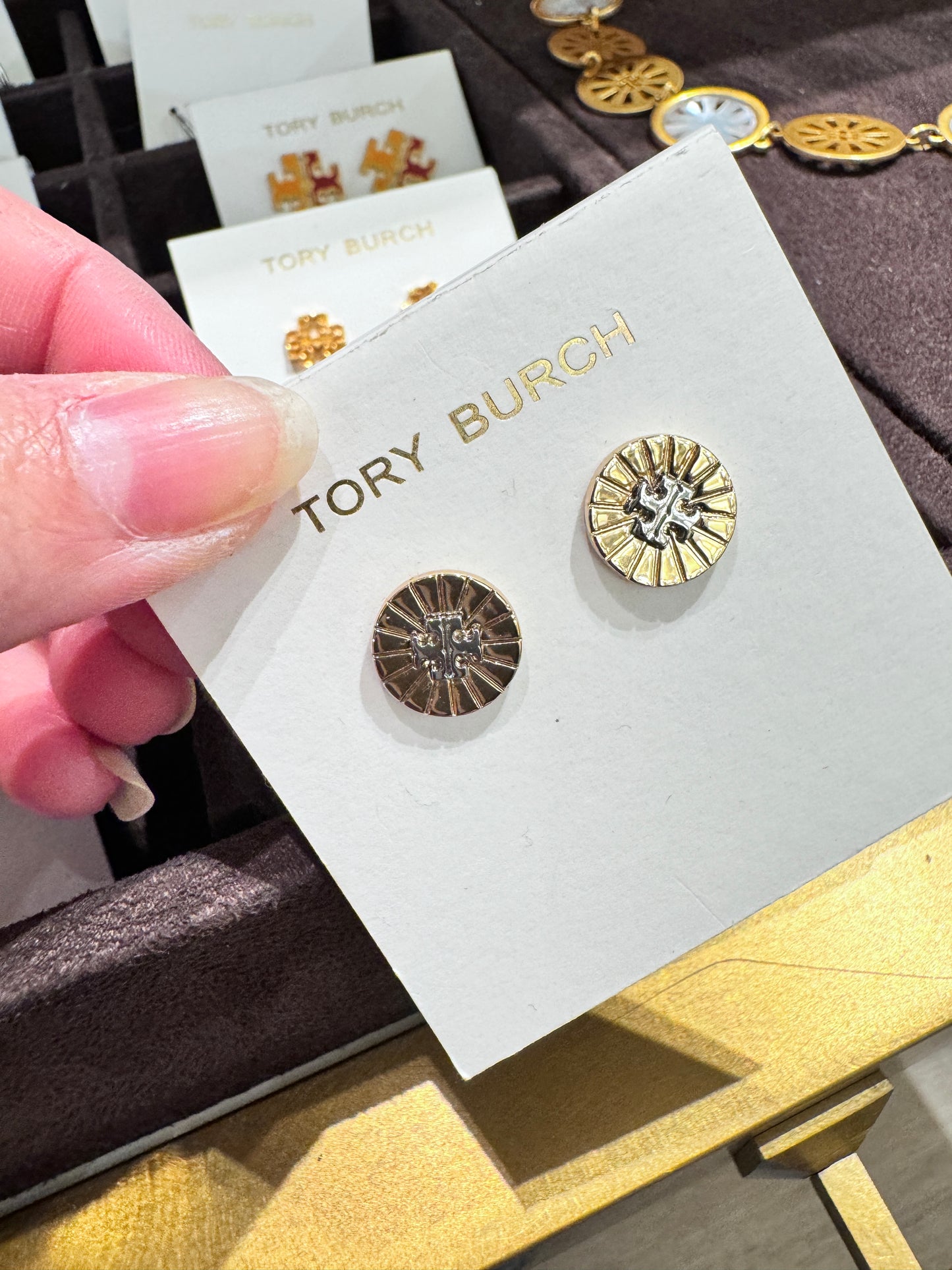 Tory Burch 貝殼感 耳環