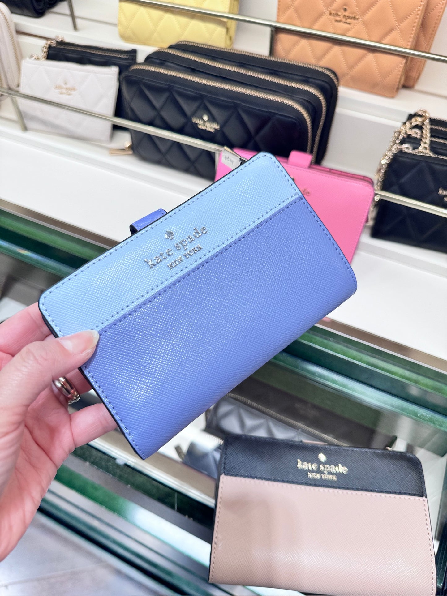 Kate Spade 防刮皮革中夾