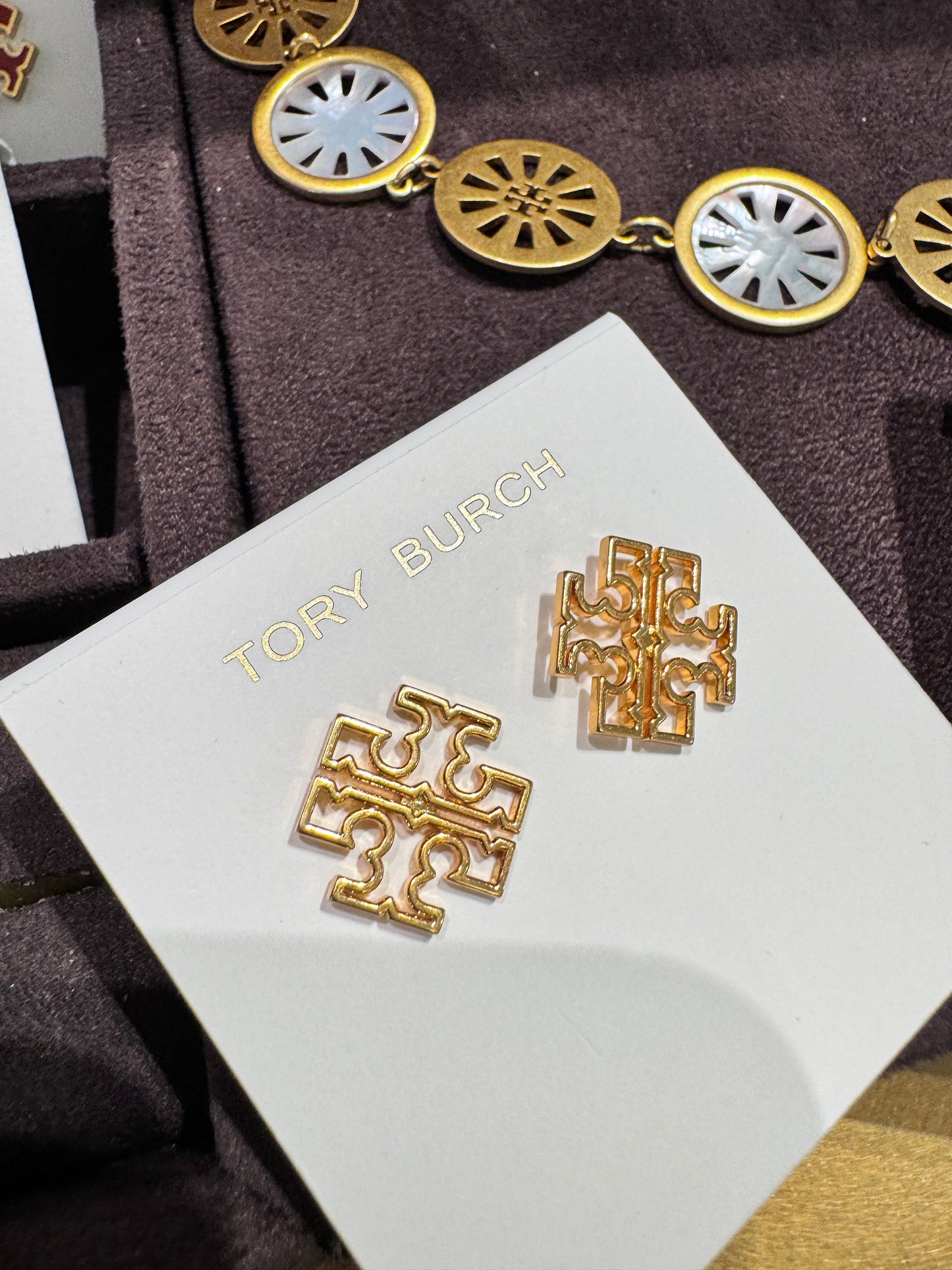 Tory Burch 簍空logo 耳環