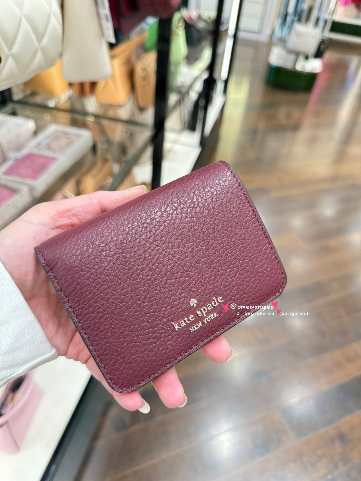 Kate Spade 荔枝皮革小短夾