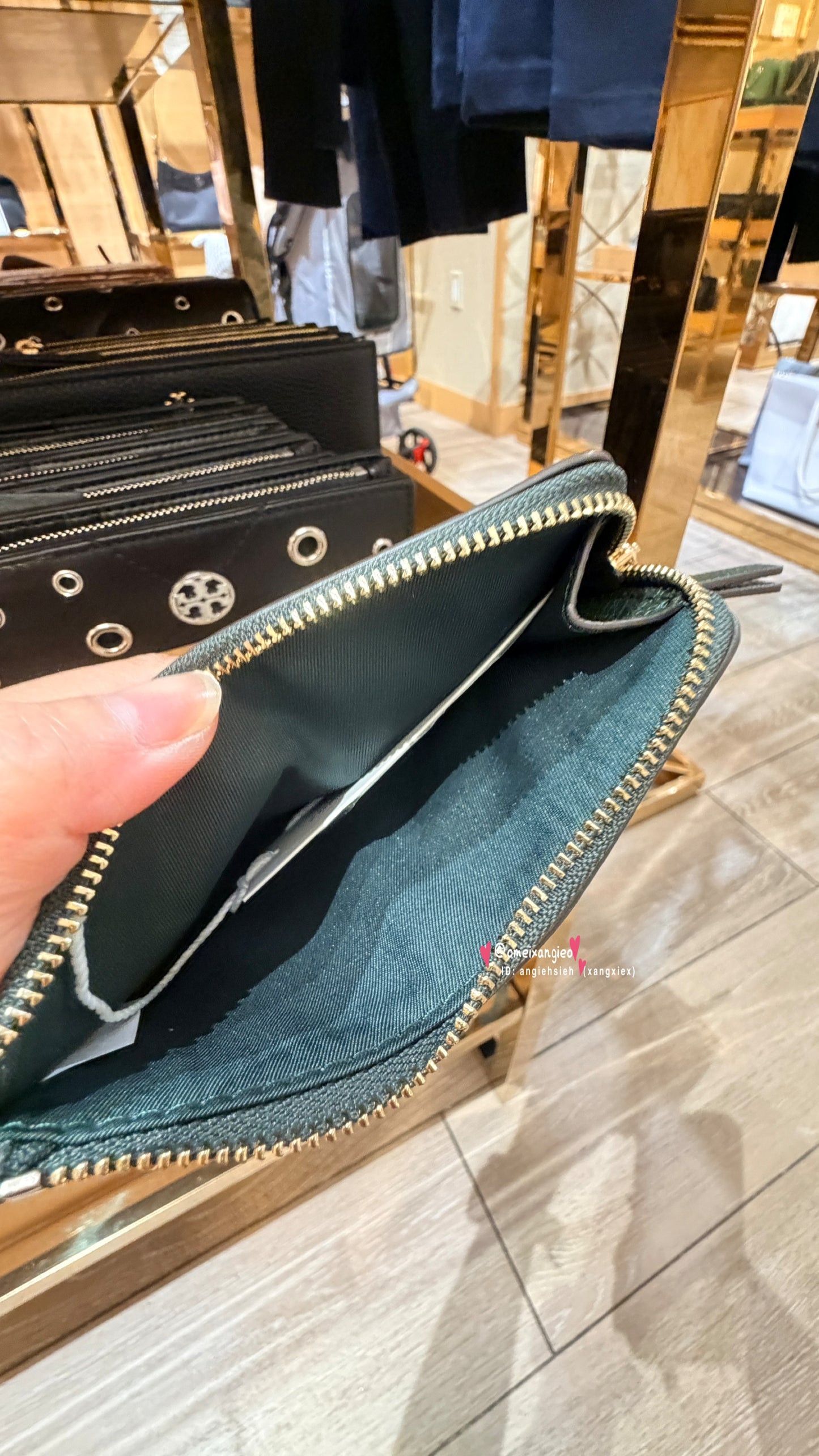 Tory Burch Blake 荔枝皮革卡夾