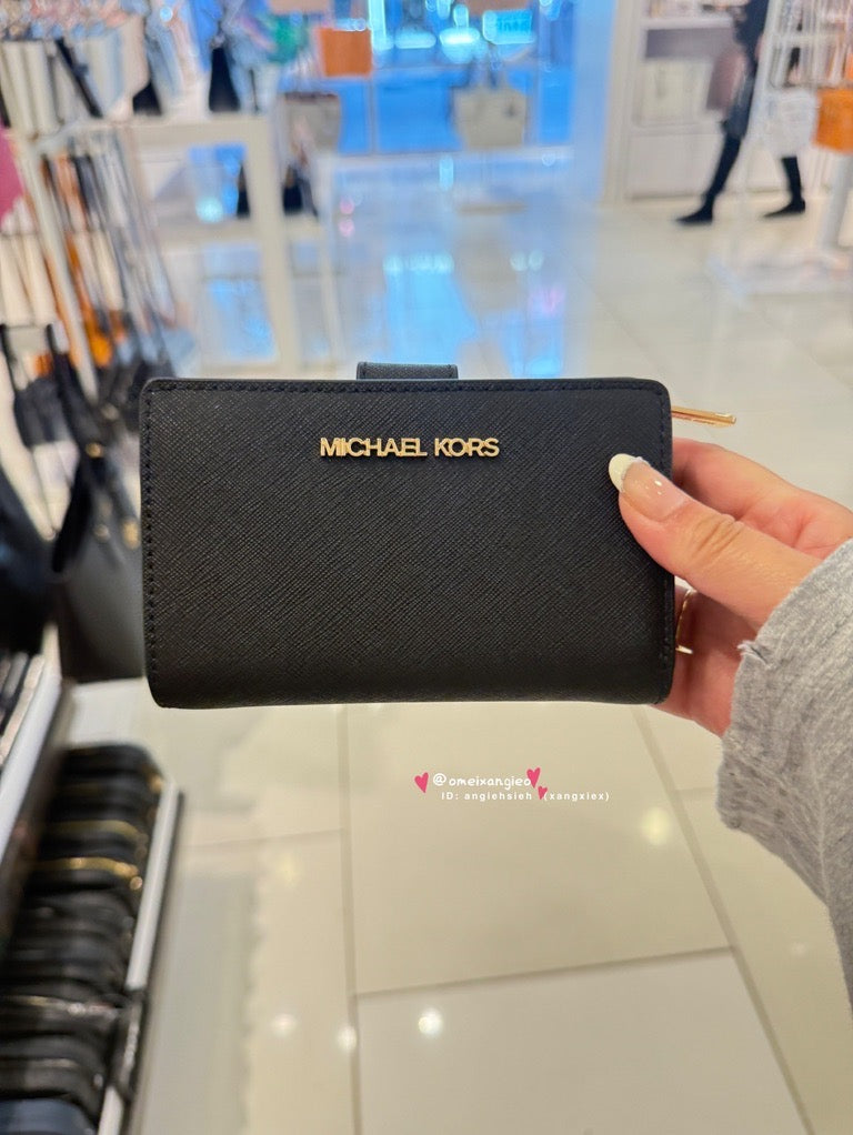 Michael Kors MK 防刮皮革中夾