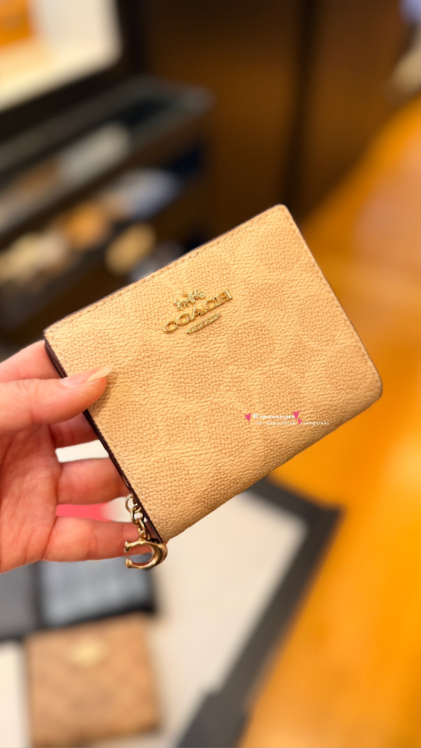 Coach 經典款小短夾