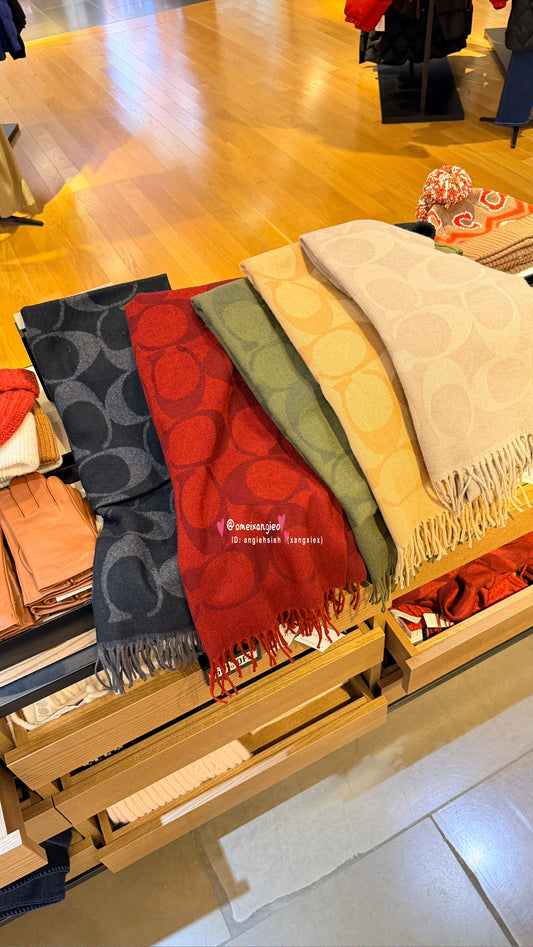 Coach 羊毛 經典老花款 圍巾