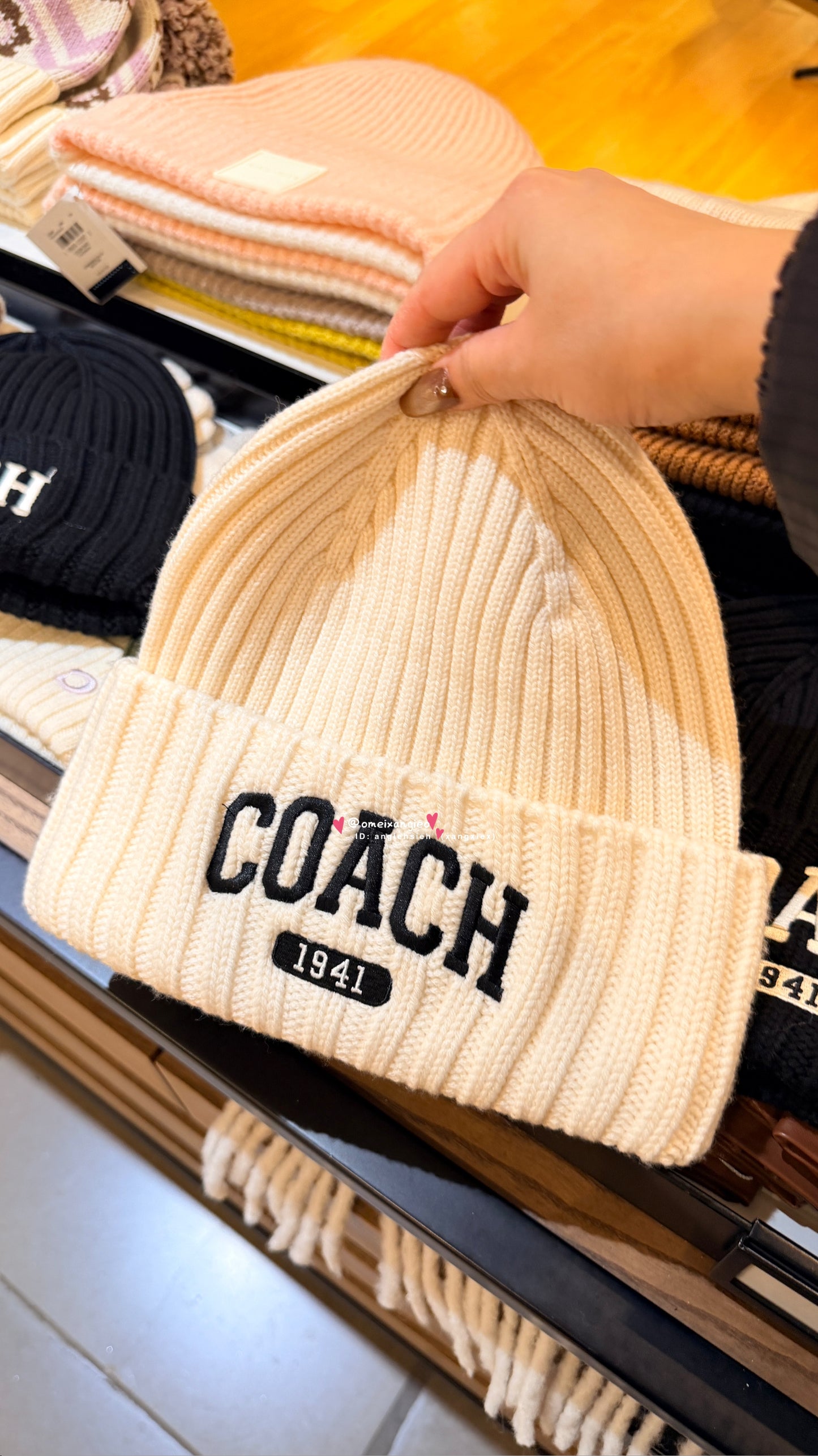 Coach 字母針織毛帽