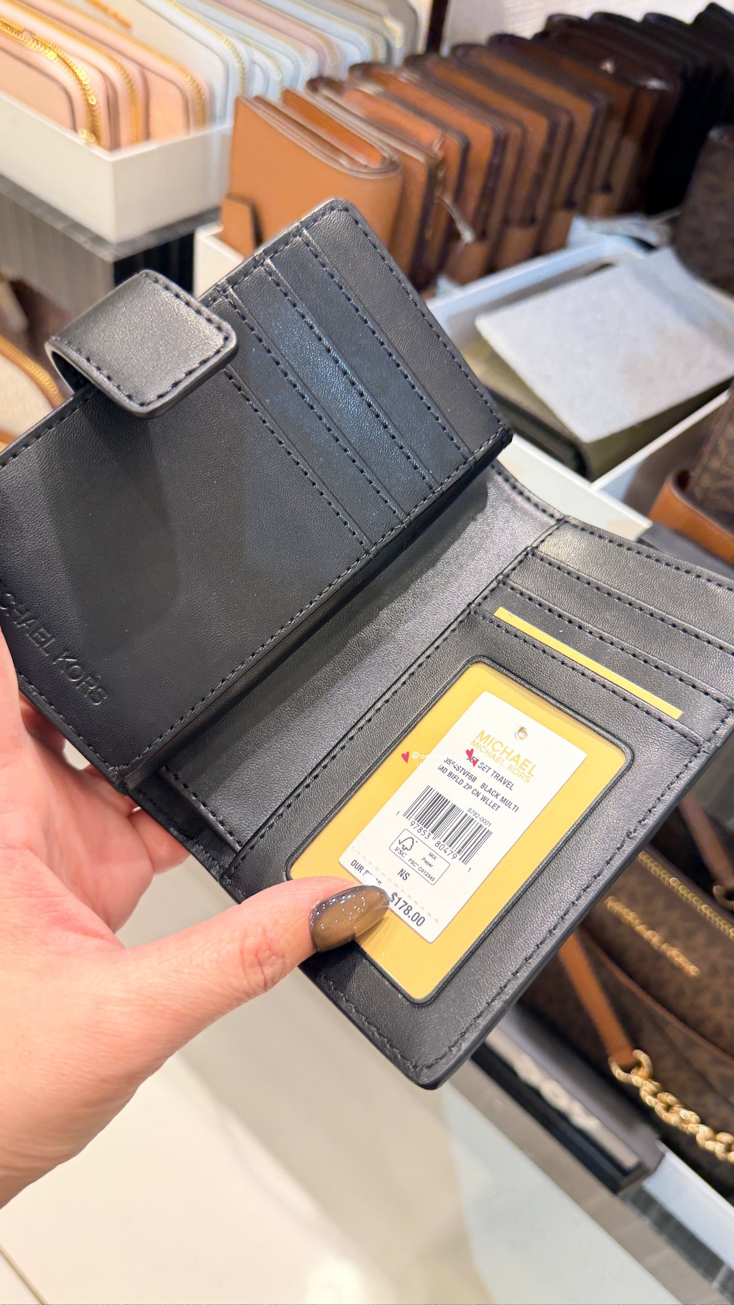 Michael Kors MK 防刮皮革中夾