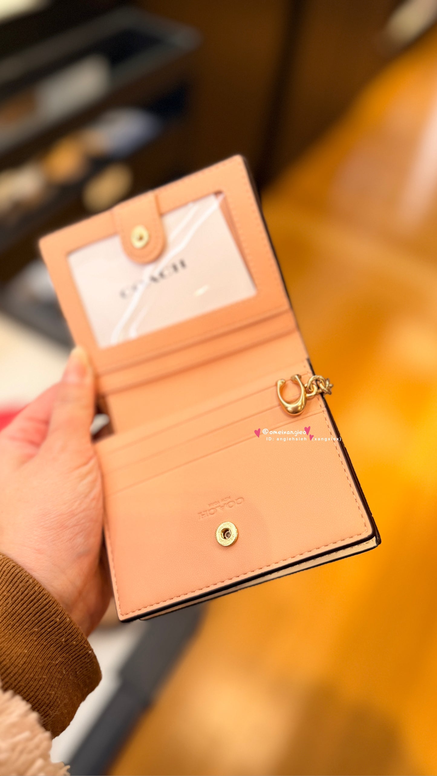 Coach 經典款小短夾