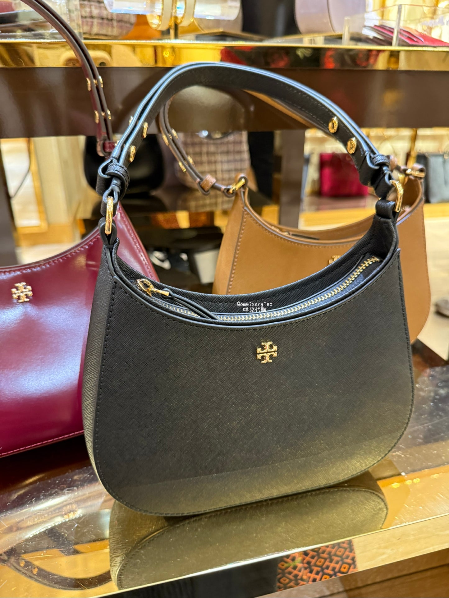 Tory Burch Emerson 月牙包 腋下包