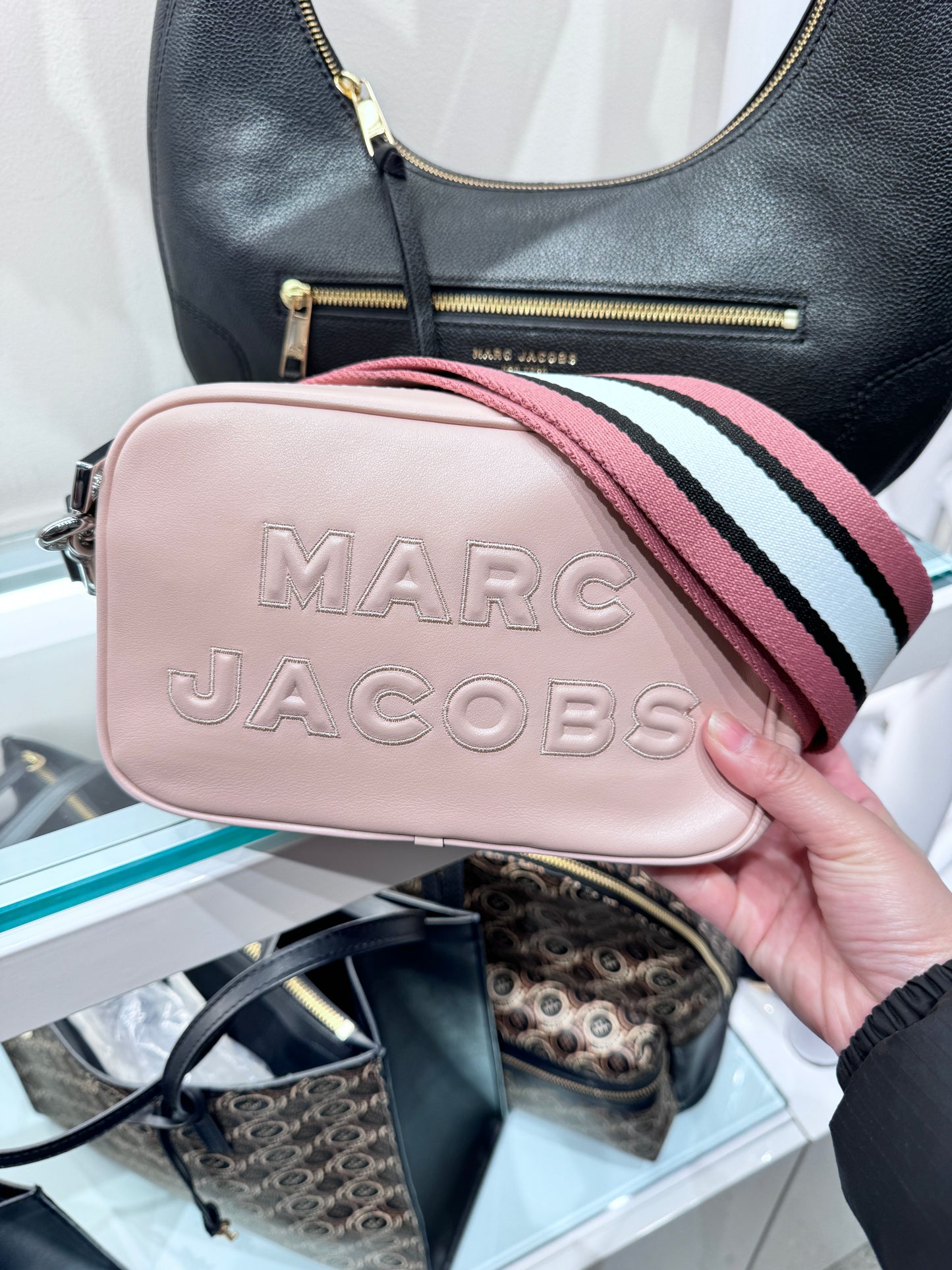 Marc Jacobs 草莓粉  相機包