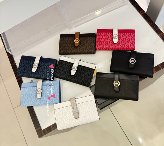 Michael kors MK 扣式 防刮皮革中夾 卡夾