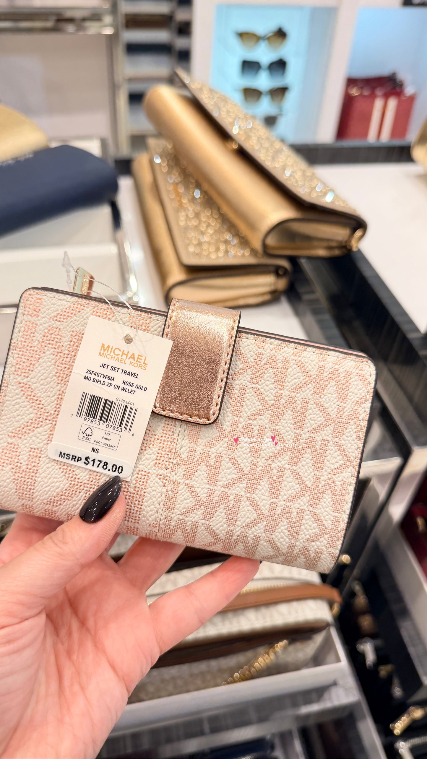 Michael Kors MK 防刮皮革中夾