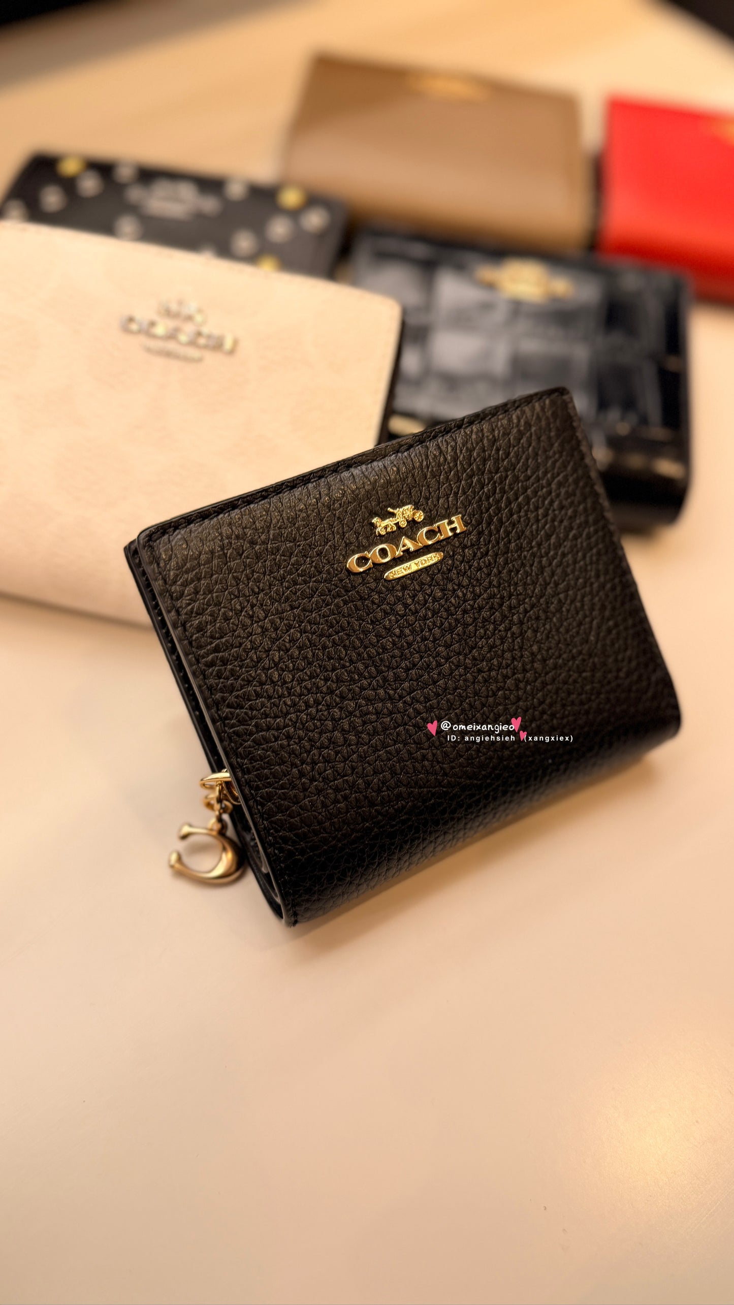 Coach 經典款小短夾