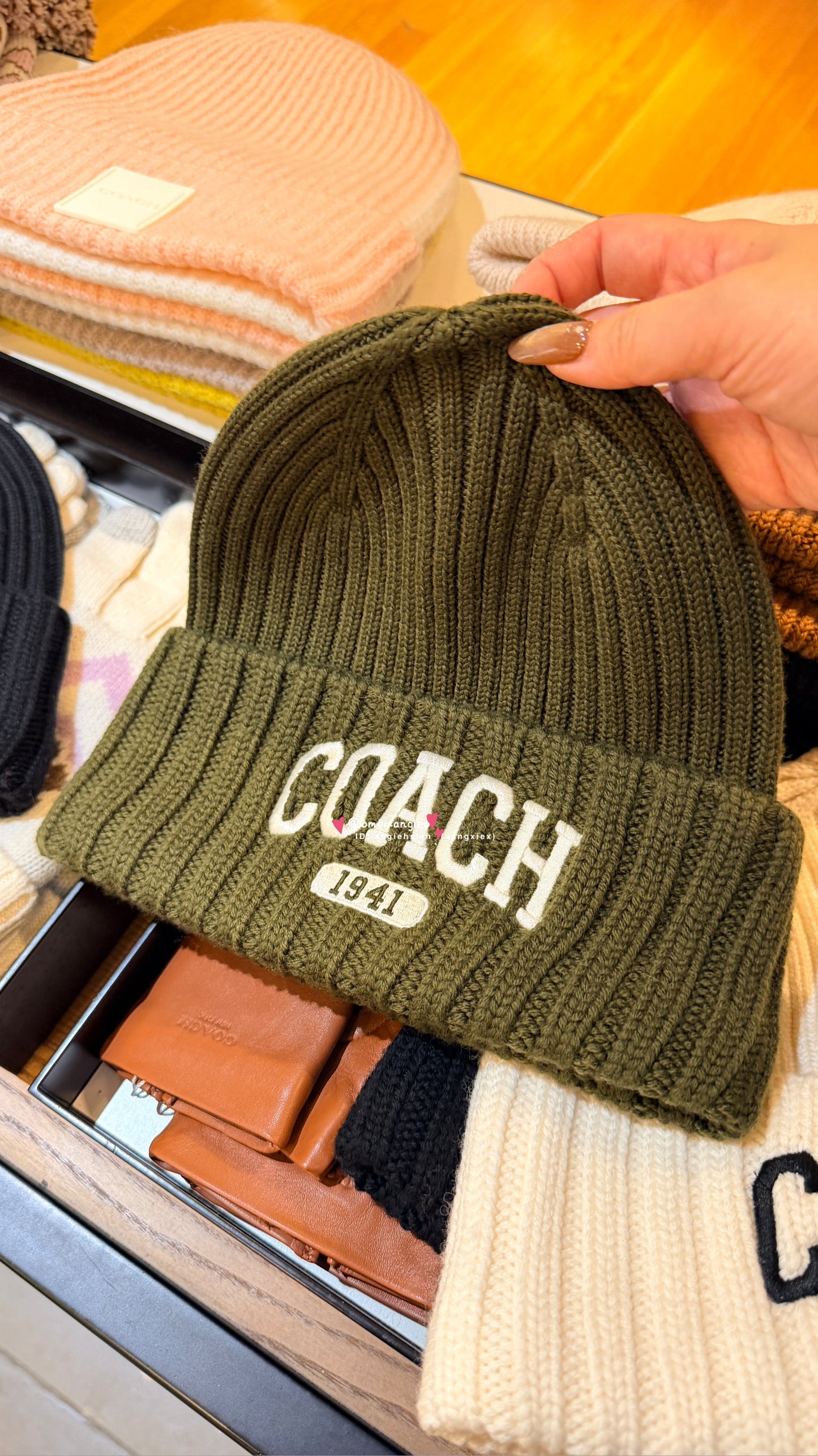 Coach 字母針織毛帽