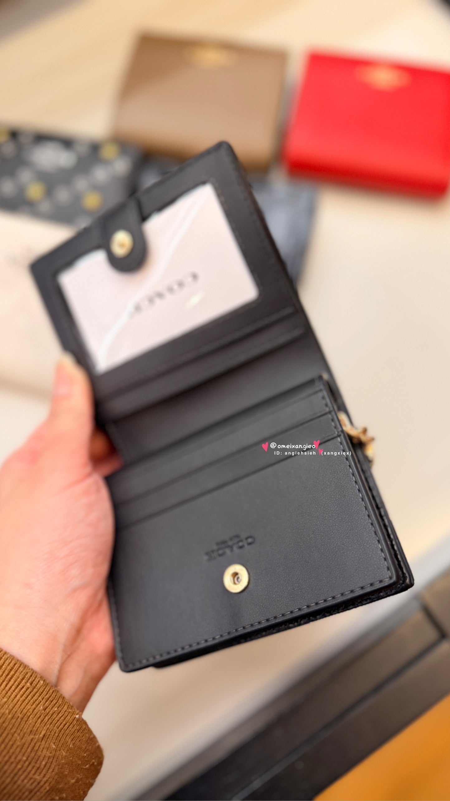 Coach 經典款小短夾