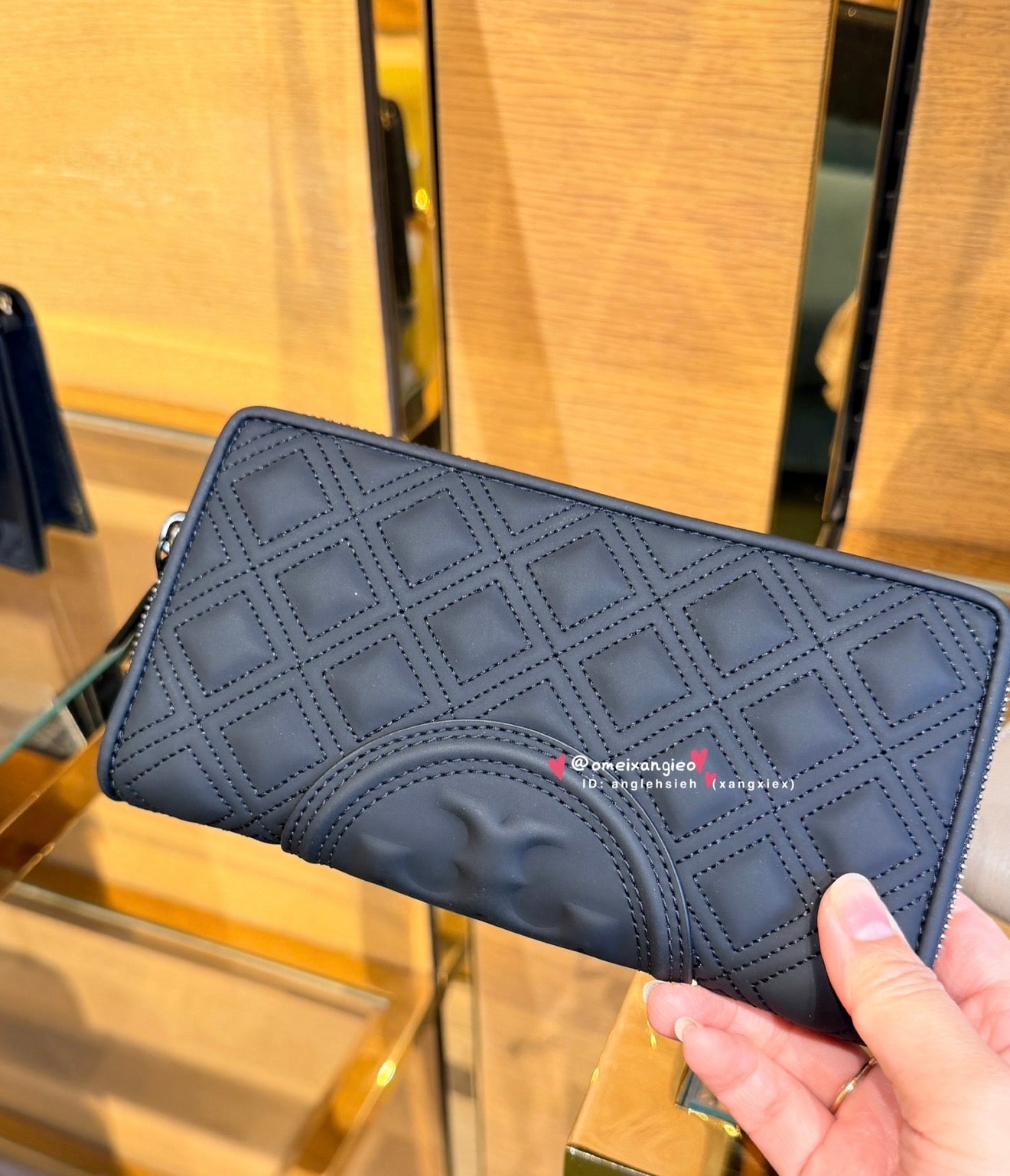 Tory Burch TB Fleming 經典菱格紋浮雕 Logo 全拉鍊長夾 / 皮夾 - 霧黑