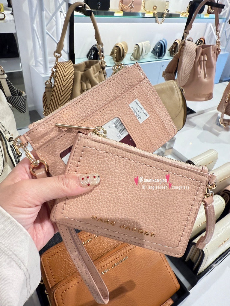Marc Jacobs 小馬克 金屬字體 零錢包掛飾 票卡夾