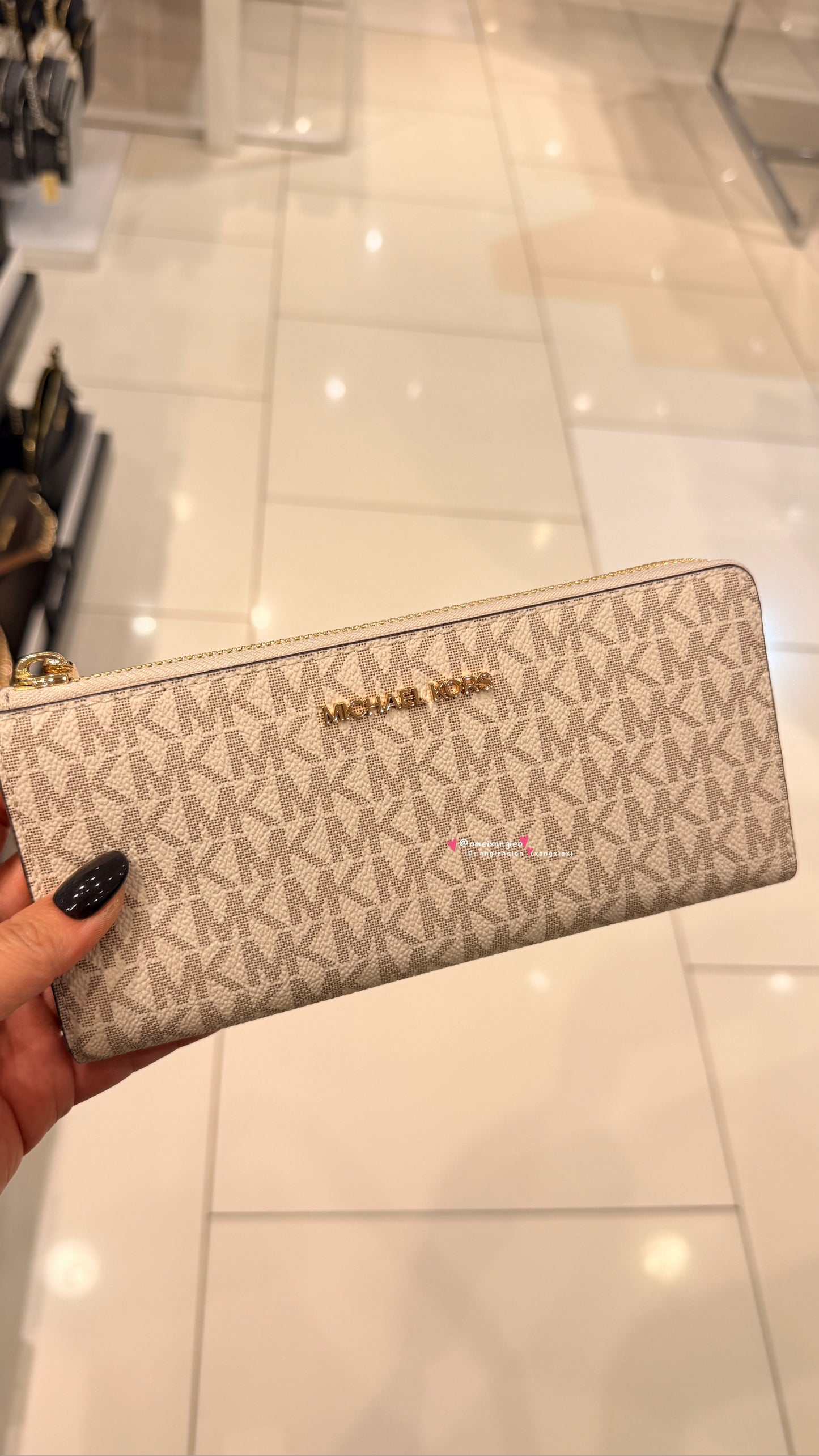 Michael Kors MK 防刮皮革拉鏈長夾