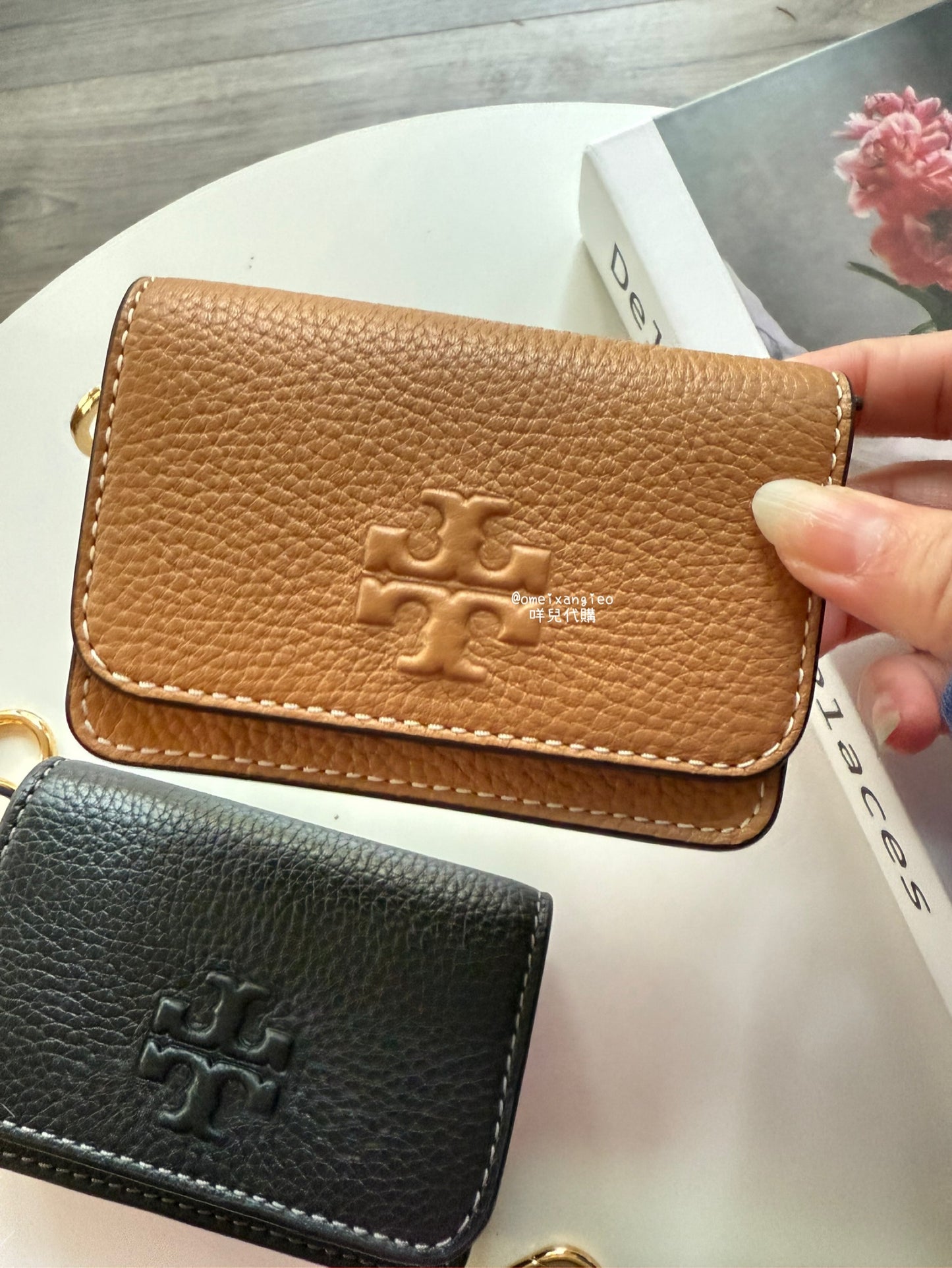 Tory Burch 荔枝皮革 零錢包卡夾掛飾