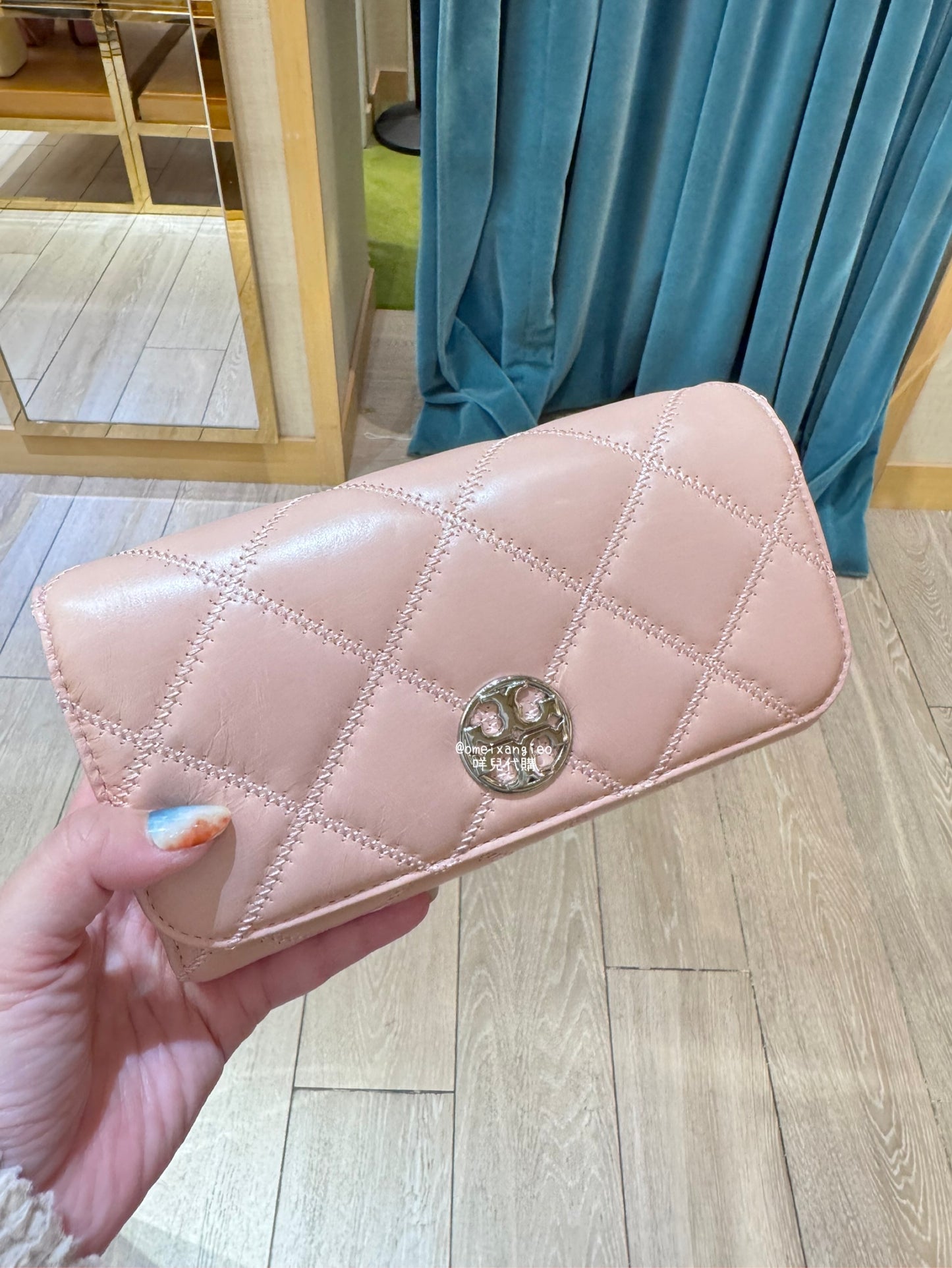 Tory Burch 粉色 出清款 Willa WOC 斜背長夾